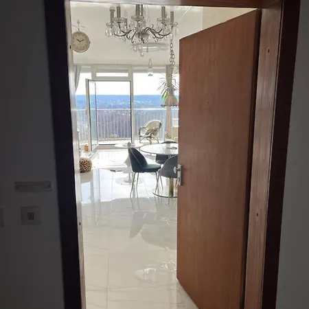 Apartment Suite-xxi View Hotelturm *
